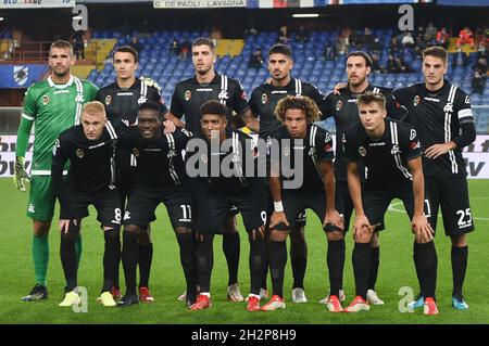 Genua, Italien. 22. Oktober, 2021. Team Spezia während UC Sampdoria vs Spezia Calcio, Italienische Fußballserie Ein Spiel in Genua, Italien, Oktober 22 2021 Kredit: Unabhängige Fotoagentur/Alamy Live News Stockfoto