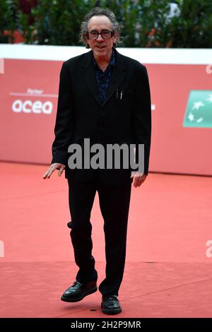 Rom, Italien. Oktober 2021. Tim Burton nimmt an einem roten Teppich der engen Begegnung während der 16. Ausgabe des Rome Film Fest Teil. Rom (Italien), 23. Oktober 2021 Foto Andrea Staccioli/Insidefoto Kredit: Insidefoto srl/Alamy Live News Stockfoto