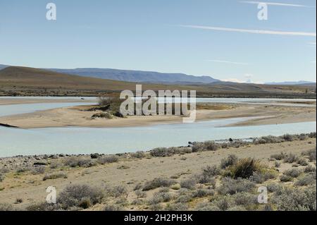 Fluss Santa Cruz, durch Patagonien. Stockfoto