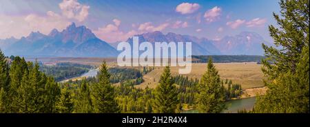 Panorama der Teton Range vom Snake River Overlook im Grand Teton National Park Stockfoto