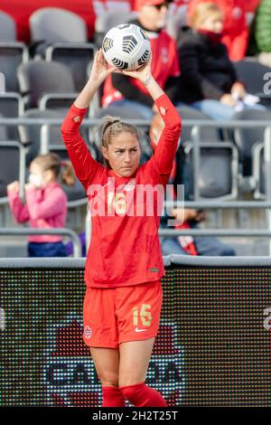 Ottawa, Kanada, 23. Oktober 2021: Janine Beckie in Aktion beim Spiel der „Zelebrie Tour“ gegen das Team Neuseeland auf dem TD-Platz in Ottawa, Kanada. Kanada gewann das Spiel mit 5:1. Stockfoto