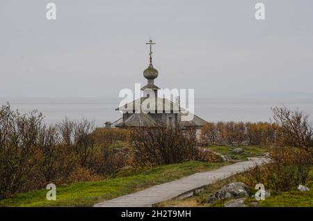 Herbst auf Solowki. Die Kirche des heiligen Andreas der erste Berufene. Russland, Region Archangelsk Stockfoto