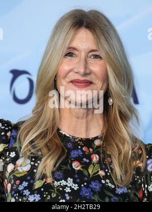 LAGUNA BEACH, ORANGE COUNTY, KALIFORNIEN, USA - 23. OKTOBER: Die Schauspielerin Laura dern kommt zur 14. Jährlichen Oceana SeaChange Summer Party, die am 23. Oktober 2021 in einer Privatresidenz in Laguna Beach, Orange County, Kalifornien, USA, stattfindet. (Foto von Xavier Collin/Image Press Agency/Sipa USA) Stockfoto