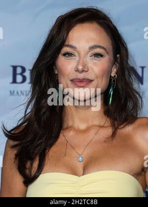 Laguna Beach, Usa. Oktober 2021. LAGUNA BEACH, ORANGE COUNTY, KALIFORNIEN, USA - 23. OKTOBER: Die Schauspielerin Christina Ochoa kommt zur 14. Jährlichen Oceana SeaChange Summer Party, die am 23. Oktober 2021 in einer Privatresidenz in Laguna Beach, Orange County, Kalifornien, USA, stattfindet. (Foto: Xavier Collin/Image Press Agency/Sipa USA) Quelle: SIPA USA/Alamy Live News Stockfoto