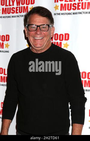 LOS ANGELES - OCT 21: Anson Williams im Hollywood Museum feiert am 21. Oktober 2021 in Los Angeles, CA, das 30-jährige Jubiläum „das Schweigen der Lämmer“ im Hollywood Museum Stockfoto