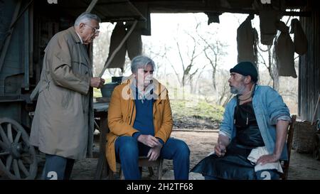 JIRI MENZEL und PETER SIMONISCHEK in TLMOCNÍK (2018), Regie: MARTIN SULIK. Kredit: TITANIC s.r.o./IN FILM PRAHA/COOP99 FILMPRODUKTION/ROZHLAS / Album Stockfoto