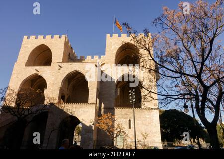Valencia Spanien Serranos Towers Stockfoto