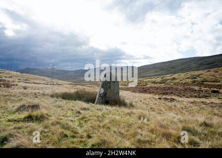 Steinstand bei Bwlch y Ddeufaen, der an der Roman Road von Llanfairfechan zum Conwy Valley Snowdonia North Wales liegt Stockfoto