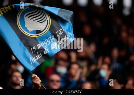 Atalanta Fans während der italienischen Meisterschaft Serie A Fußballspiel zwischen Atalanta BC und Udinese Calcio am 24. Oktober 2021 im Gewiss Stadion in Bergamo, Italien - Foto Nderim Kaceli / DPPI Stockfoto