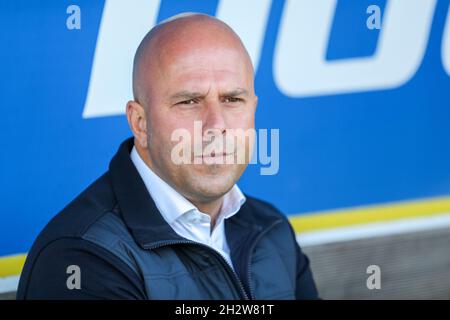 LEEUWARDEN, NIEDERLANDE - 24. OKTOBER: Trainer Arne Slot von Feyenoord Rotterdam während des niederländischen Eredivisie-Spiels zwischen SC Cambuur und Feyenoord am 24. Oktober 2021 im Cambuur Stadion in Leeuwarden, Niederlande (Foto: Henk Jan Dijks/Orange Picts) Stockfoto