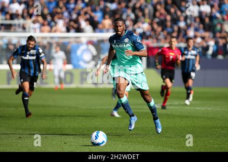 Bergamo, Italien, 24. Oktober 2021. Beto von Udinese Calcio in Aktion während der Serie A Fußballspiel zwischen Atalanta und Udinese. Quelle: Stefano Nicoli/Speed Media/Alamy Live News Stockfoto