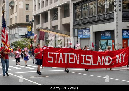 Die Pulaski Day Parade ist eine jährliche Veranstaltung in New York City, USA 2021 Stockfoto