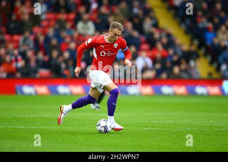 Oakwell, Barnsley, England - 24. Oktober 2021 Cauley Woodrow (9) von Barnsley - während des Spiels Barnsley gegen Sheffield United, Sky Bet EFL Championship 2021/22, in Oakwell, Barnsley, England - 24. Oktober 2021, Credit: Arthur Haigh/WhiteRoseFotos/Alamy Live News Stockfoto