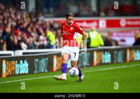 Oakwell, Barnsley, England - 24. Oktober 2021 Callum Brittain (7) von Barnsley - während des Spiels Barnsley gegen Sheffield United, Sky Bet EFL Championship 2021/22, in Oakwell, Barnsley, England - 24. Oktober 2021, Credit: Arthur Haigh/WhiteRosePhotos/Alamy Live News Stockfoto