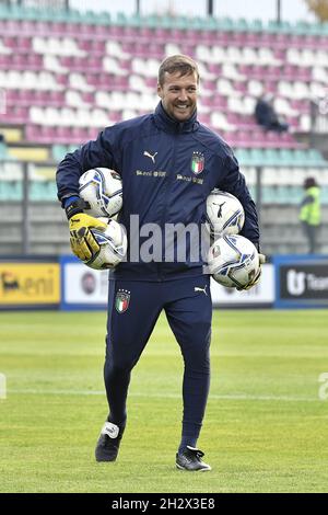 Castel Di Sangro, Italien. Oktober 2021. Cristiano Viottiwährend der Qualifikationsrunde der UEFA-Frauen zwischen ITALIEN und KROATIEN im Stadio Teofilo Patini am 22. Oktober 2021 in Castel di Sangro, Italien. Kredit: Unabhängige Fotoagentur/Alamy Live Nachrichten Stockfoto