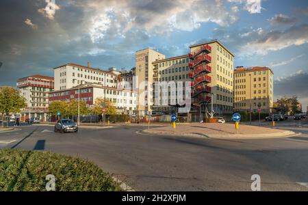 Cuneo, Piemont, Italien - 22. Oktober 2021: Santa Croce Hospital, das Hauptkrankenhaus in Cuneo, Sitz der ASL CN1, Local Health Authority Stockfoto