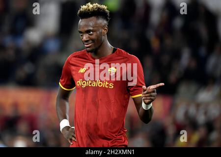 Rom, Italien. Okt. 2021. Tammy Abraham von AS Roma reagiert während des Fußballspiels der Serie A zwischen AS Roma und SSC Napoli im Olimpico-Stadion in Rom (Italien) am 24. Oktober 2021. Foto Antonietta Baldassarre/Insidefoto Kredit: Insidefoto srl/Alamy Live News Stockfoto