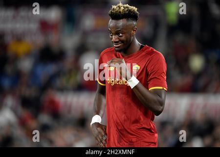 Rom, Italien. Okt. 2021. Tammy Abraham von AS Roma reagiert während des Fußballspiels der Serie A zwischen AS Roma und SSC Napoli im Olimpico-Stadion in Rom (Italien) am 24. Oktober 2021. Foto Antonietta Baldassarre/Insidefoto Kredit: Insidefoto srl/Alamy Live News Stockfoto