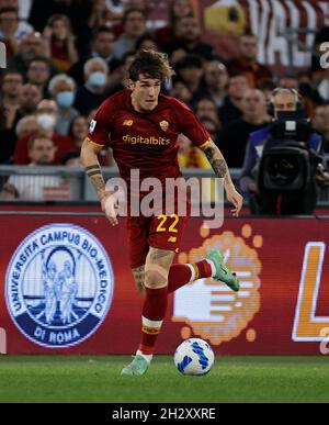 Stadio Olimpico, Rom, Italien. Okt. 2021. Serie A Football Roma V Napoli; Nicolo Zaniolo of AS Roma Credit: Action Plus Sports/Alamy Live News Stockfoto