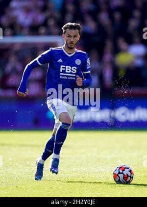 James Maddison von Leicester City während des Spiels der Premier League im Brentford Community Stadium, London. Bilddatum: Sonntag, 24. Oktober 2021. Stockfoto