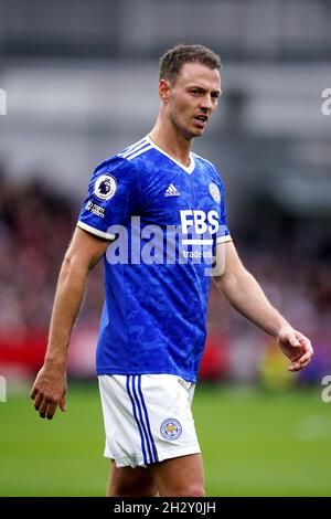 Jonny Evans von Leicester City während des Spiels der Premier League im Brentford Community Stadium, London. Bilddatum: Sonntag, 24. Oktober 2021. Stockfoto