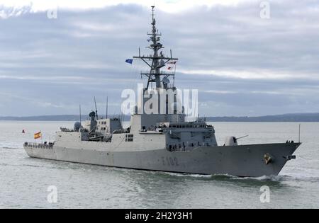 22/10/2021 Portsmouth, Großbritannien. Eine internationale Flottille von Kriegsschiffen der Marine Spaniens, Portugals, Kanadas, Belgiens und Norwegens besuchte HMNB Portsmouth Stockfoto