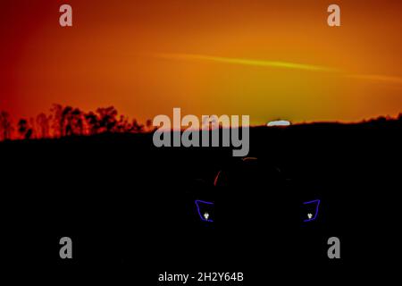 Ambiance Race Sonnenuntergang während der 6. Runde des Michelin Le Mans Cup, vom 21. Bis 24. Oktober 2021 auf dem Algarve International Circuit, in Portimao, Portugal - Foto Paulo Maria / DPPI Stockfoto