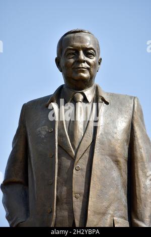 Islom Karimov Statue, Samarkand, Usbekistan, Zentralasien Stockfoto