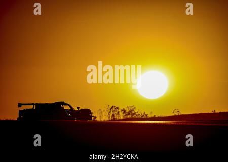 Ambiance Race Sunset während der 6. Runde des Michelin Le Mans Cup, vom 21. Bis 24. Oktober 2021 auf dem Algarve International Circuit, in Portimao, Portugal - Foto: Paulo Maria/DPPI/LiveMedia Stockfoto