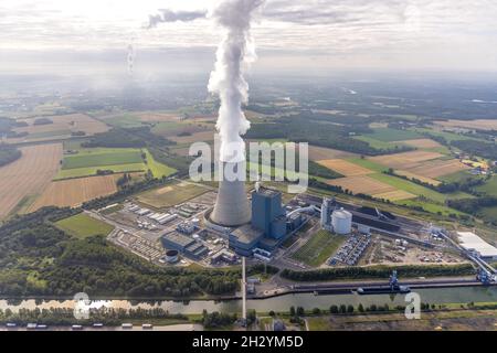 Luftaufnahme der Kraftwerksanlagen und Abgastürme des Kohlekraftwerks Datteln 4 Uniper Kraftwerk im Löringhof A Stockfoto