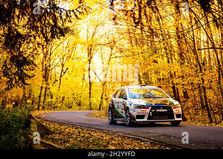 Nyiregyhaza, Ungarn, 24/10/2021, 30 JUHASZ Csaba (HUN), BENCS Zoltan (HUN),Kole Media Center Kft., Mitsubishi Lancer Evo X, Aktion während der FIA ERC Rallye Ungarn 2021, 7. Lauf der FIA European Rally Championship 2021, vom 21. Bis 24. Oktober 2021 in Nyiregyhaza, Ungarn - Foto Bastien Roux / DPPI Stockfoto