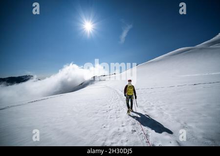 Abstieg vom Nadelhorn bei Saas-Fee, Schweiz Stockfoto