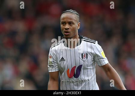 Nottingham, England, 24. Oktober 2021. Bobby Reid von Fulham während des Sky Bet Championship-Spiels auf dem City Ground, Nottingham. Bildnachweis sollte lauten: Isaac Parkin / Sportimage Stockfoto