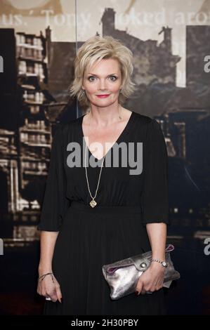 Sharon Small kommt bei den Crime Thriller Awards 2014 an The Grosvenor House Hotel - London Stockfoto