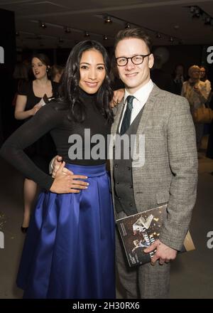 Kevin Clifton und Karen Hauer besuchen die Great Gatsby Opening Night des Northern Ballet in Sadler's Wells in London. Stockfoto