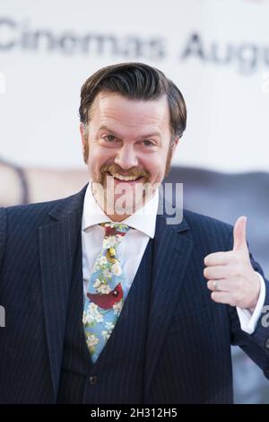 Tom Bennett kommt während der Weltpremiere von David Brent: Life on the Road in London an. Stockfoto