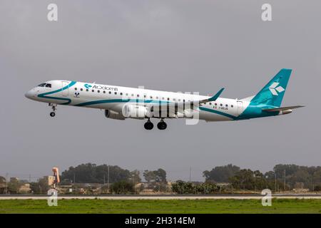 Air Dolomiti Embraer 195LR (ERJ-190-200LR) (REG: I-ADJQ), die einen Lufthansa-Flug ab München betreibt. Stockfoto