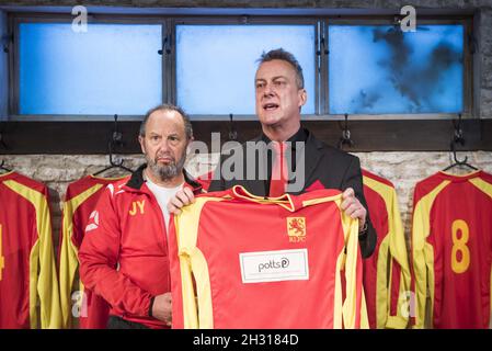 John Bowler und Stephen Tompkinson auf der Bühne während der Red Lion Fotowand in den Trafalgar Studios, London. Bilddatum: Mittwoch, 1. November 2017. Bildnachweis sollte lauten: David Jensen/EMPICS Entertainment Stockfoto