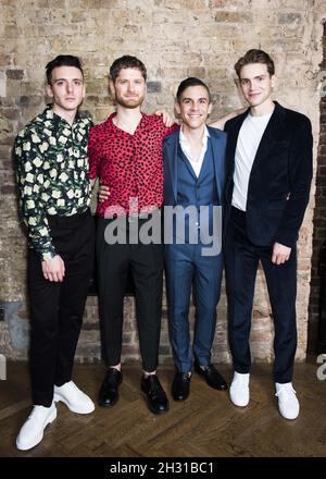 Samuel H Levine, Kyle Soller, Matthew Lopez und Andrew Burnap besuchen die Vererbung Presse Tag für Show-Party im Century Club, London. Bilddatum: Samstag, 13. Oktober 2018. Bildnachweis sollte lauten: David Jensen/ EMPICS Entertainment Stockfoto