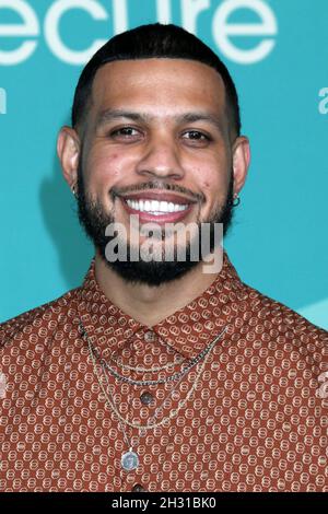 LOS ANGELES - OCT 21: Sarunas in der unsicheren Saison 5 Premiere Screening im Kenneth Hahn Park am 21. Oktober 2021 in Los Angeles, CA Stockfoto