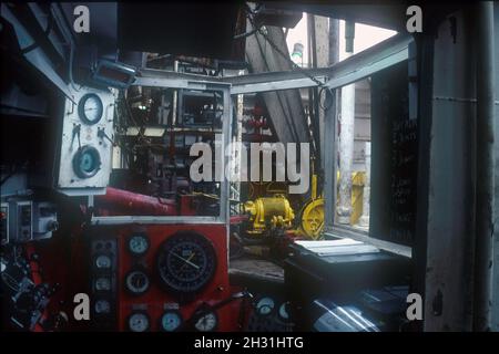 Bohrerkabine, Offshore-Semi-Tauchboot-Bohrgerät SEDCO 700, Bohrloch in der Keltischen See im Jahr 1987, vor der Küste von Cork, Republik Irland. Europa Stockfoto