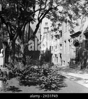 Ein Ausflug Nach Hall in Tirol, 1930er Jahre Deutsches Reich. Eine Reise nach Hall in Tirol, Deutschland der 1930er Jahre. Stockfoto