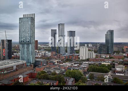 Die Türme von Manchester bilden tagsüber die neue Skyline Stockfoto