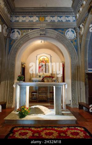 Europa, Italien, Toskana, Arezzo. Pratovecchio, Bruch von Stia. Heiligtum von Santa Maria delle Grazie. Stockfoto