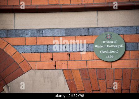 Die Grren-Plakette vor den Büros von Watson Fothergill in der George Street, Nottingham, England, Großbritannien. Stockfoto