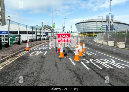 COP 26, Straße geschlossen Schild am Eingang zum Scottish Event Campus (SEC), Finnieston Quay, Glasgow, Schottland, Großbritannien Stockfoto