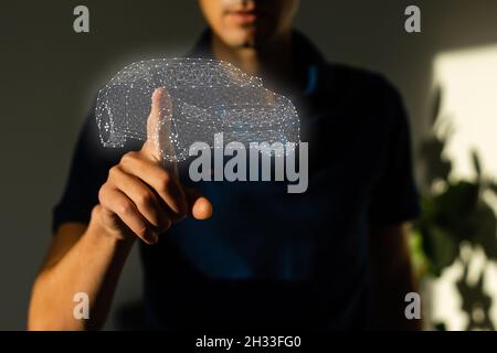 Erfolgreicher Geschäftsmann Hand berühren virtuelle Auto Stockfoto