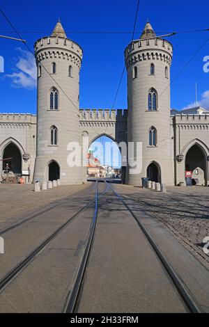 Blick auf das Nauener Tor in der Innenstadt, Potsdam, Brandenburg, Deutschland Stockfoto