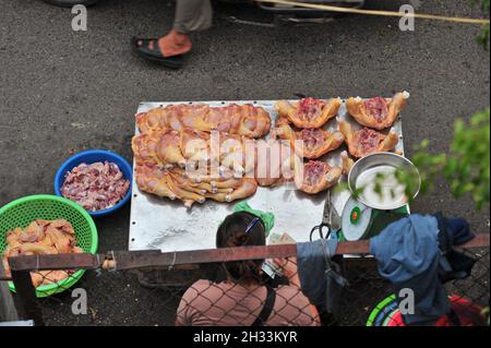 Long Bien lokaler Markt Stockfoto