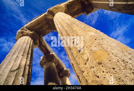 Apollotempel in Korinth, Korinth, Peloponnes, Griechenland Stockfoto